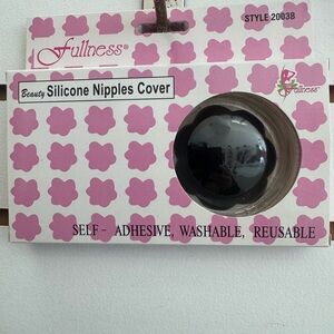 Fullness Black Silicone Nipples Cover